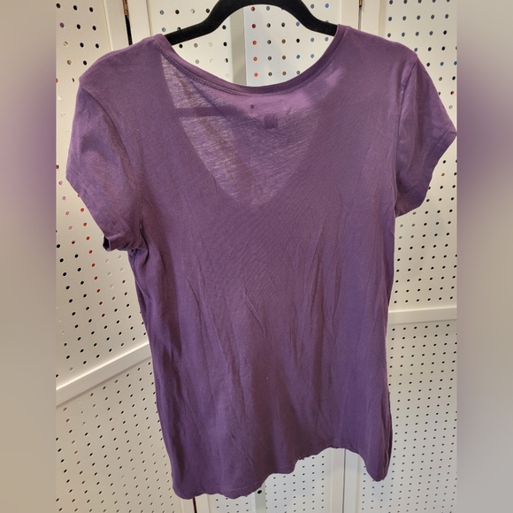 Guess Violet Graphic Short Sleeve Tee Silver Metalic Graphics Super Soft. L - Picture 2 of 5